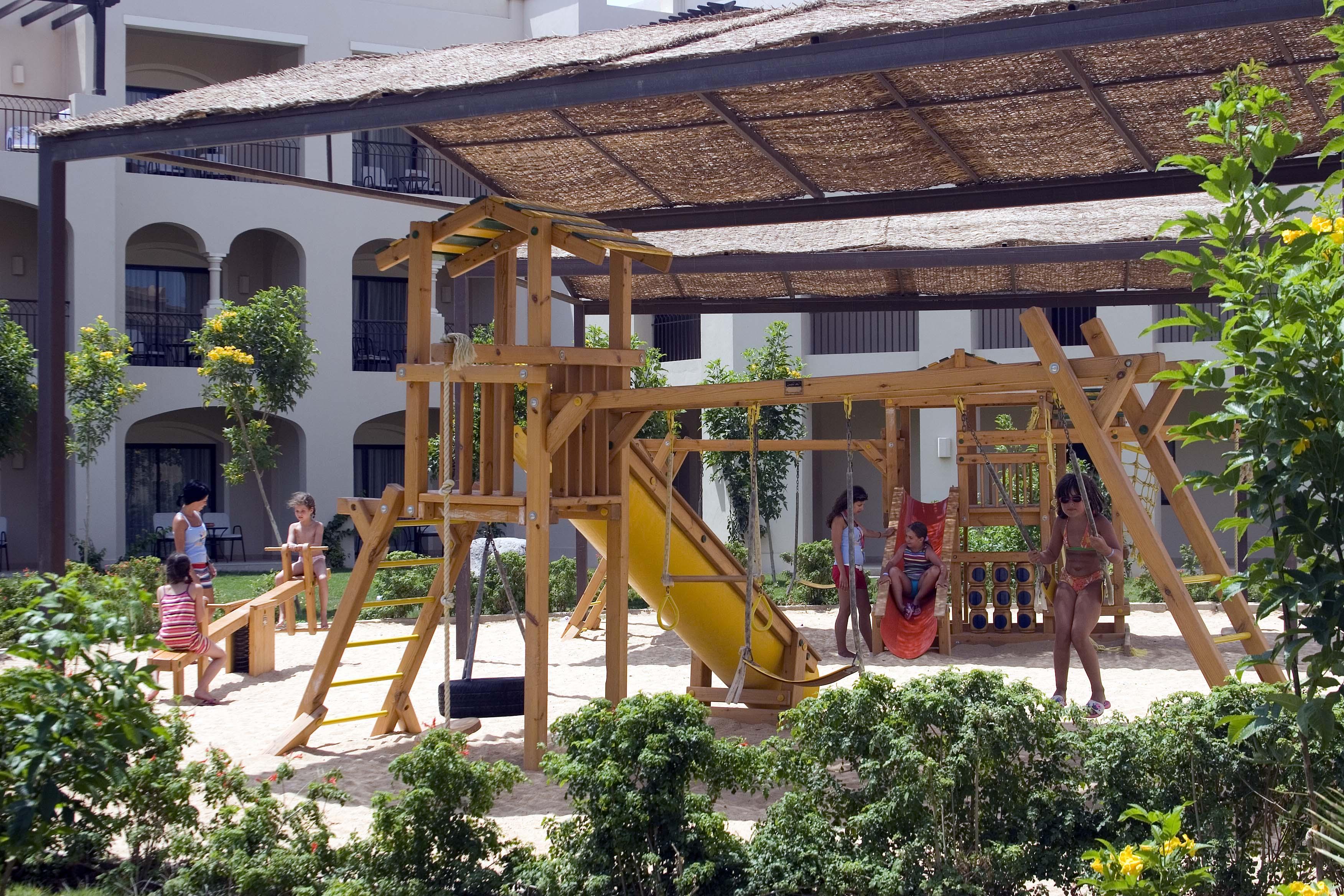 Jaz Aquamarine Hotel Hurghada Facilități foto Playground at a hotel