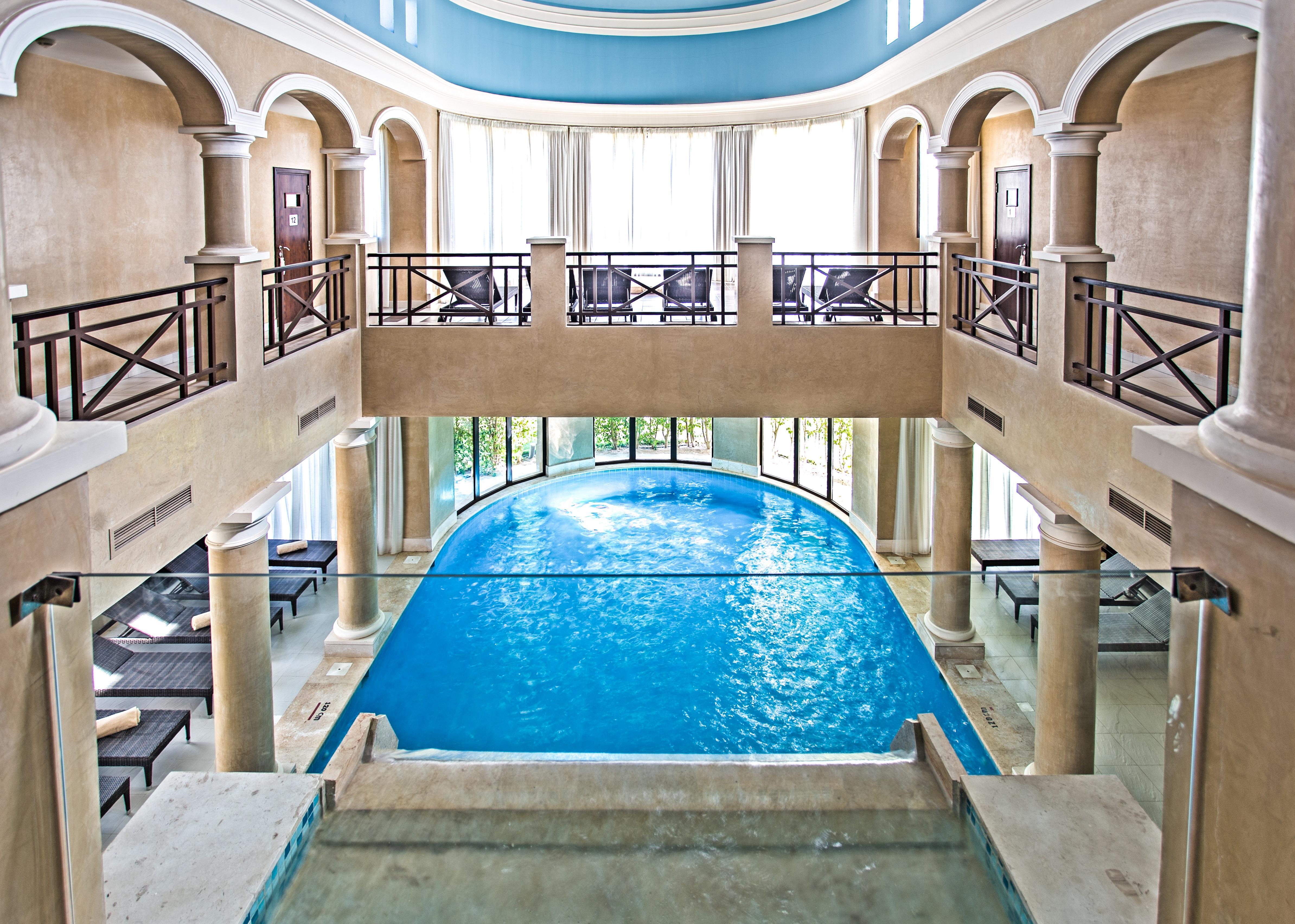 Jaz Aquamarine Hotel Hurghada Exterior foto The pool at the hotel